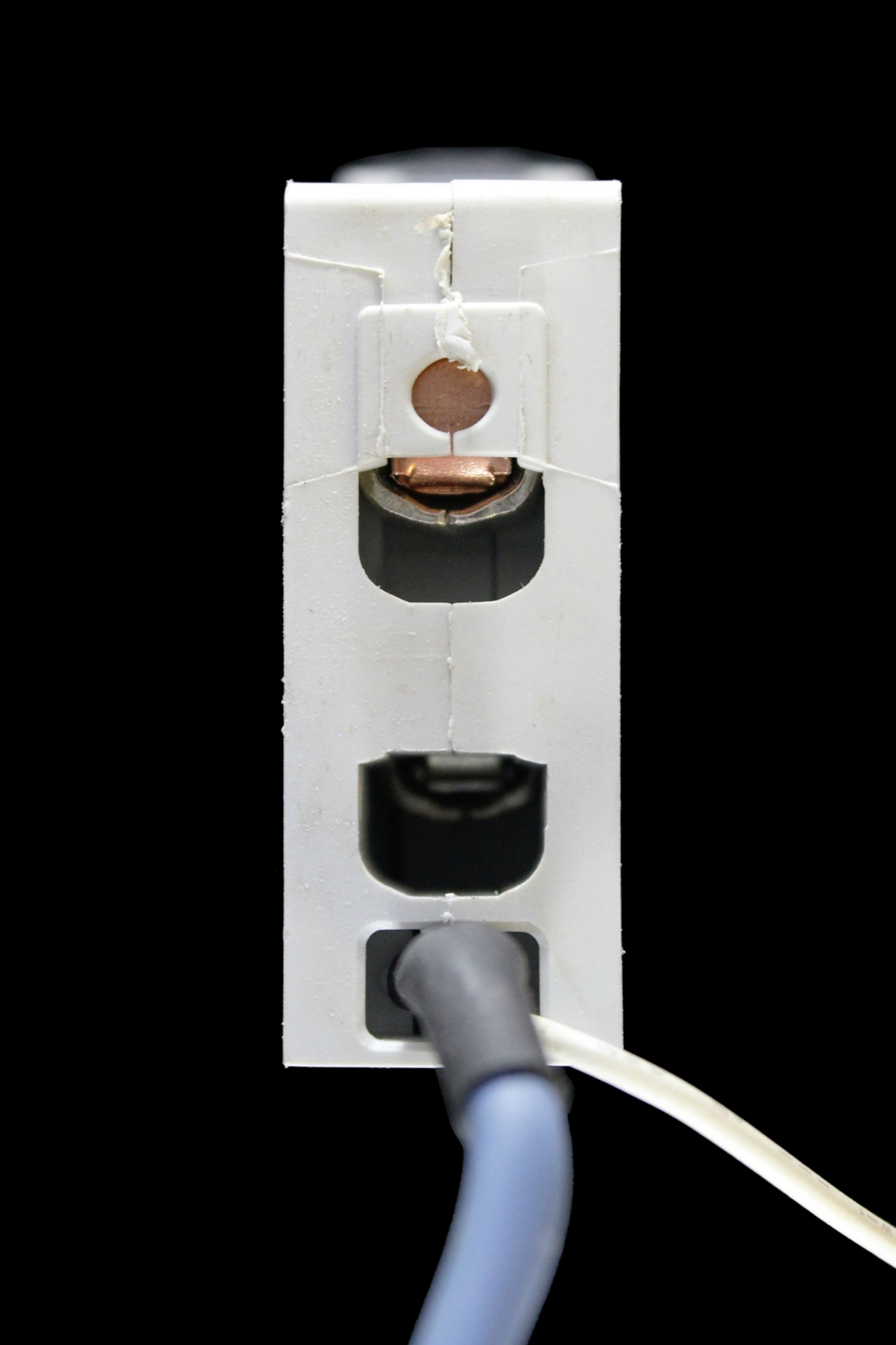 GENERAL ELECTRIC 32 AMP CURVE B 10kA 30mA RCBO TYPE AC DPE 605012